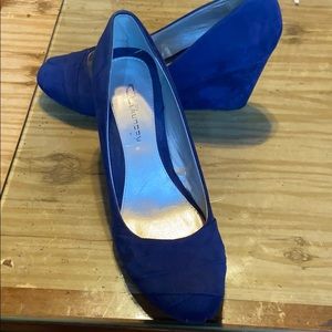 Chinese Laundry Blue Suede Wedge